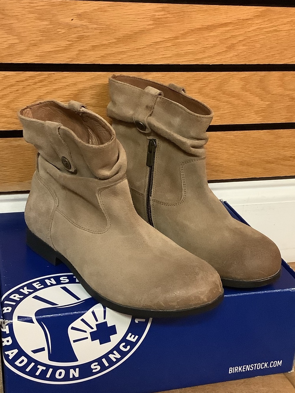 Birkenstock Sarnia Taupe Suede